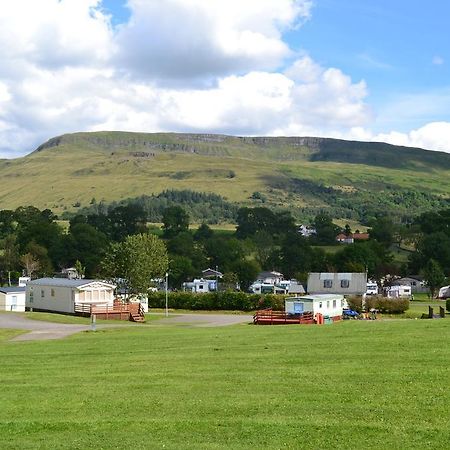 Campsie Glen Holiday Park Fintry Екстериор снимка