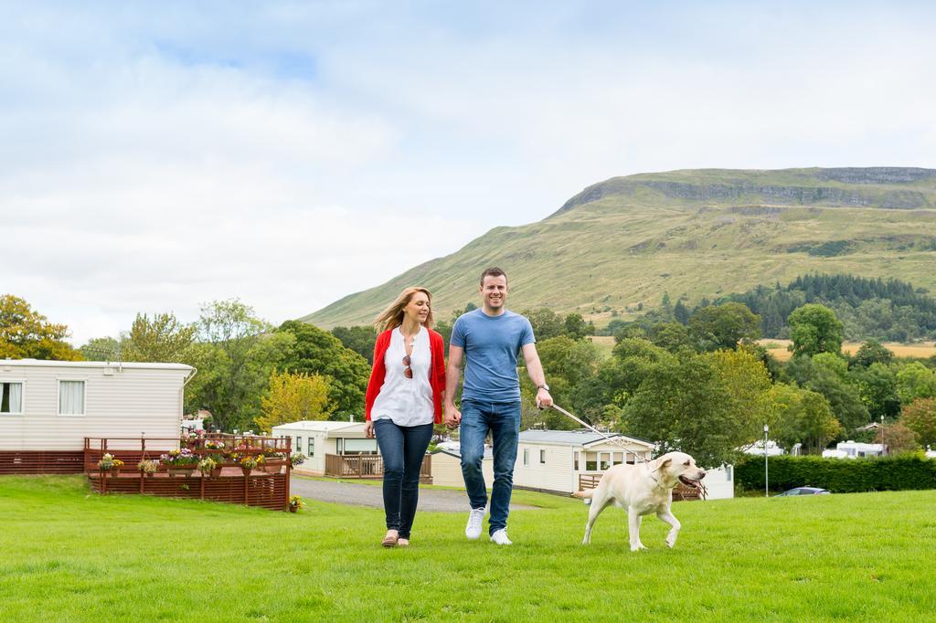 Campsie Glen Holiday Park Fintry Екстериор снимка